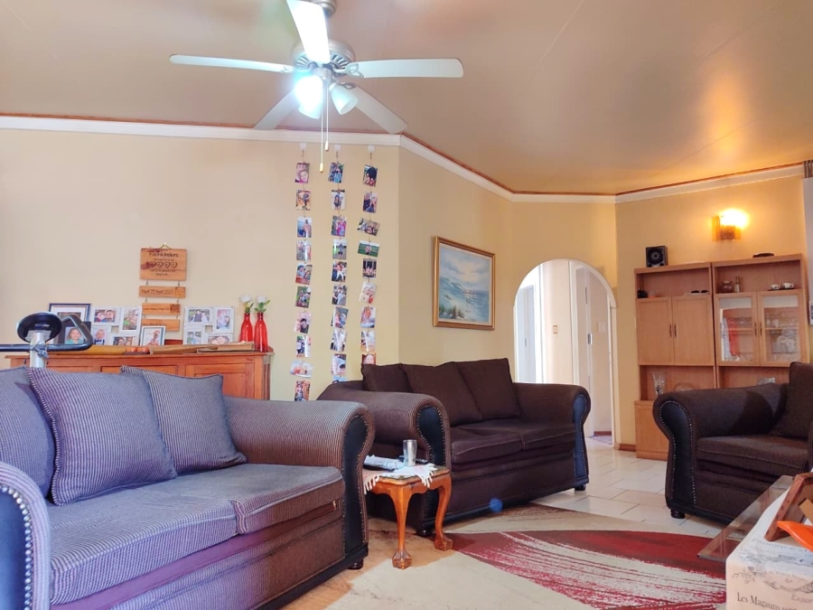 3 Bedroom Property for Sale in Wilkoppies North West
